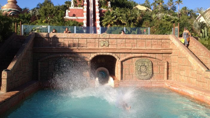 Siam Park Wasserrutsche Tower of Power Splash