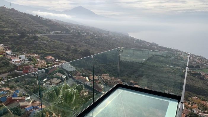 La Baranda Glassteg